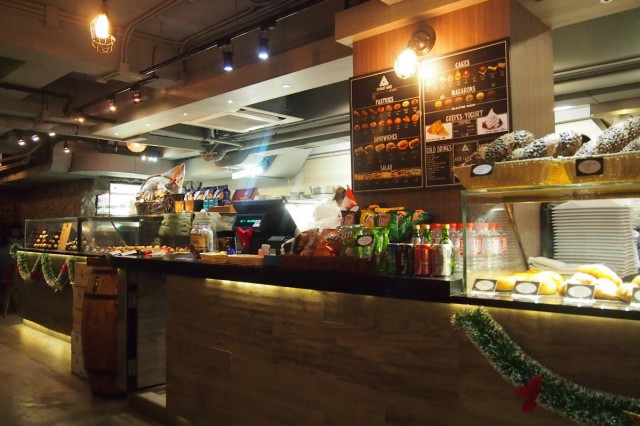 香港 赤柱 市場道 地下 咖啡店 Stanley Cave 沙律 麵包 甜品 飲品